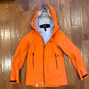 Arc'teryx Sentinel AR Jacket Women's Small Orange